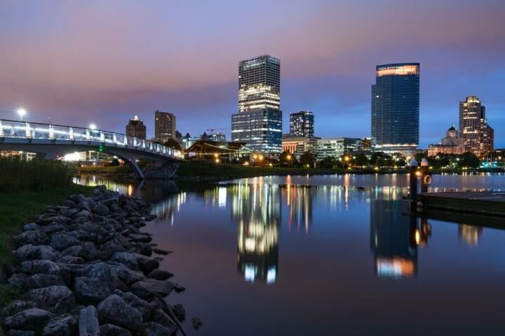 Milwaukee, WI