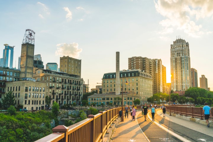 Minneapolis, MN